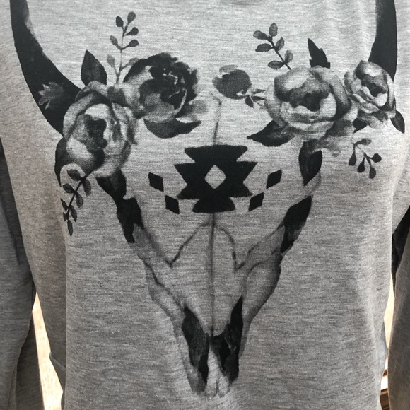 Grey Buffalo Skull Floral Crown Print Cropped Hoodie Drawstring Sweatshirt - Picture 3 of 4